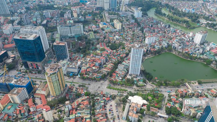 Tuyến vành đai 1 là trục chính đô thị kết nối từ Đông sang Tây, đi qua khu vực trung tâm của Hà Nội gồm phố Trần Khát Chân - Đại Cồ Việt - Xã Đàn - Hoàng Cầu - Voi Phục. Nếu hoành thành đoạn tuyến Hoàng Cầu - Voi Phục, đây sẽ là vành đai đầu tiên của Hà Nội được khép kín.