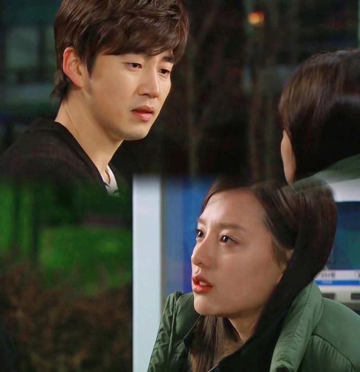 Kim Ji Won chọn Yoon Kye Sang là mẫu đàn ông lý tưởng
