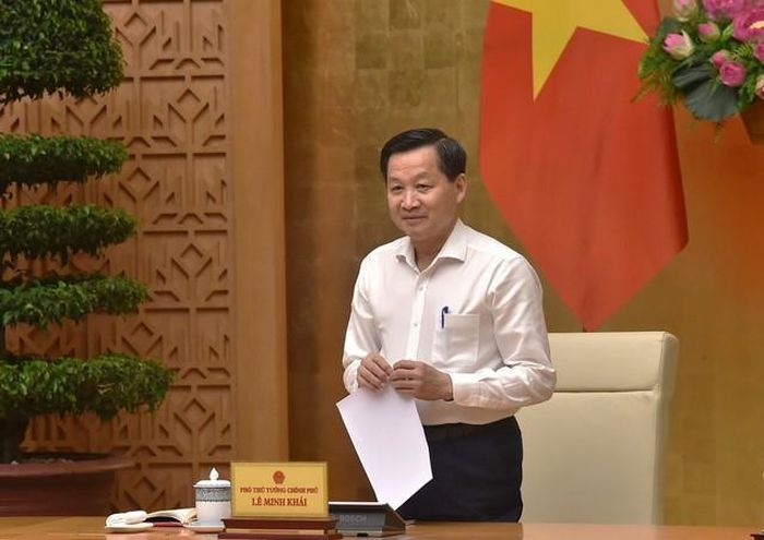 Phó Thủ tướng Lê Minh Khái: Từng bộ, ngành phải chủ động xây dựng các kịch bản quản lý, điều hành giá các dịch vụ, hàng hóa thiết yếu, phù hợp với kịch bản điều hành chung, không để bị động. Ảnh VGP/Trần Mạnh