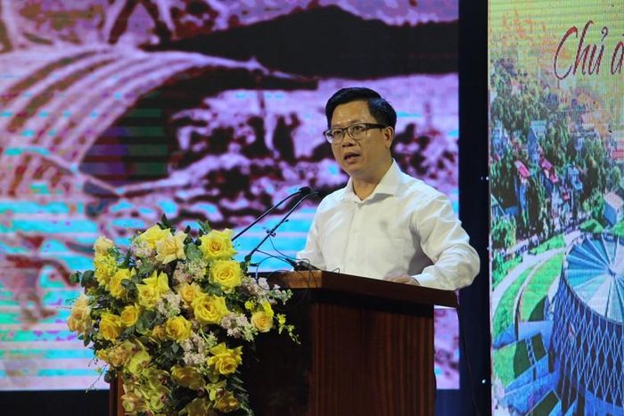 Ông Phạm Đức Toàn, Phó Chủ tịch Thường trực UBND tỉnh Điện Biên phát biểu tại lễ khai mạc.
