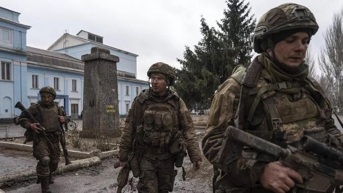Quân nhân Ukraine tại thị trấn Chasov Yar 