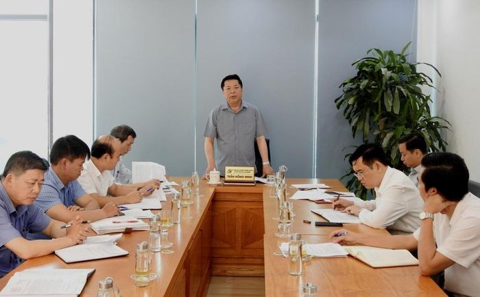 Bí thư Tỉnh ủy Trần Hồng Minh phát biểu tại buổi làm việc.