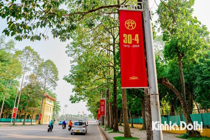 Hoạt động trang trí, tuyên truyền cổ động nhằm nêu bật ý nghĩa lịch sử, truyền thống cách mạng, lòng yêu nước, tự hào dân tộc.