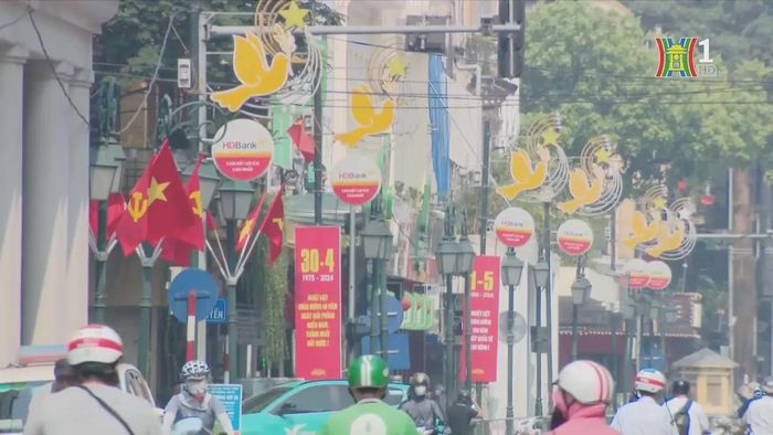 Hà Nội rực rỡ cờ hoa kỷ niệm đại lễ