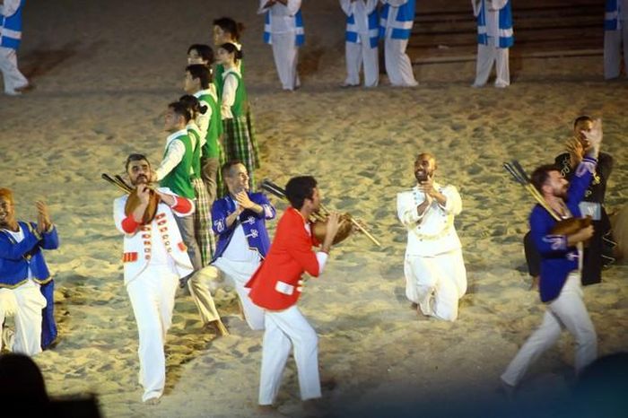 Màn biểu diễn của các nghệ sỹ nước ngoài tại Lễ khai mạc Carnaval Hạ Long 2024