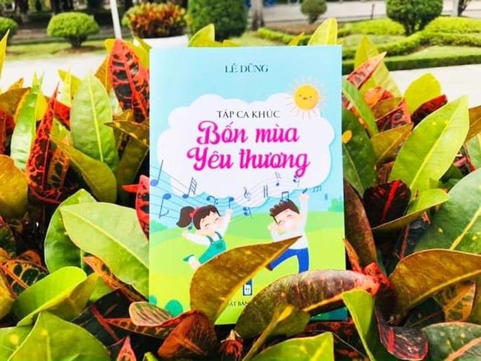 Tập ca khúc "Bốn mùa yêu thương" của Lê Dũng