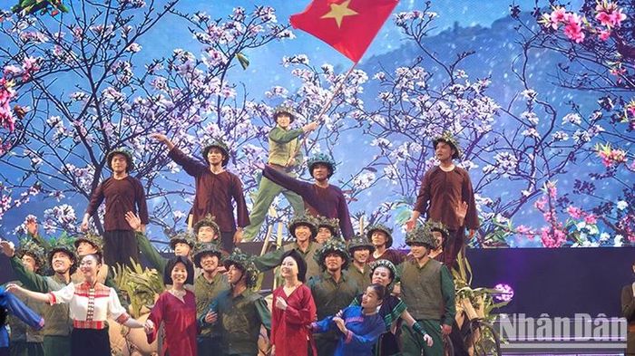 Tiết mục Chiến thắng Điện Biên.