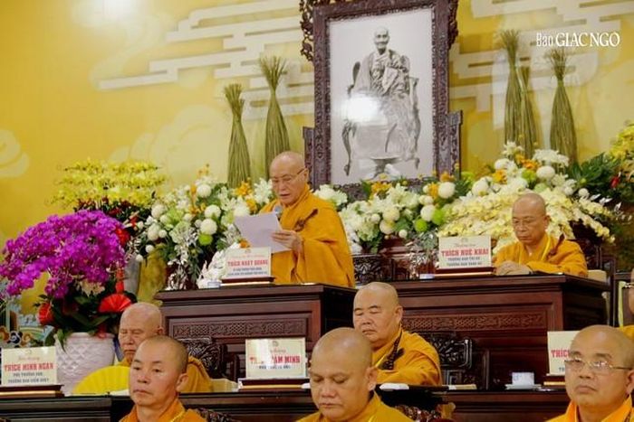 Trưởng lão Hòa thượng Thích Nhật Quang ban huấn từ 