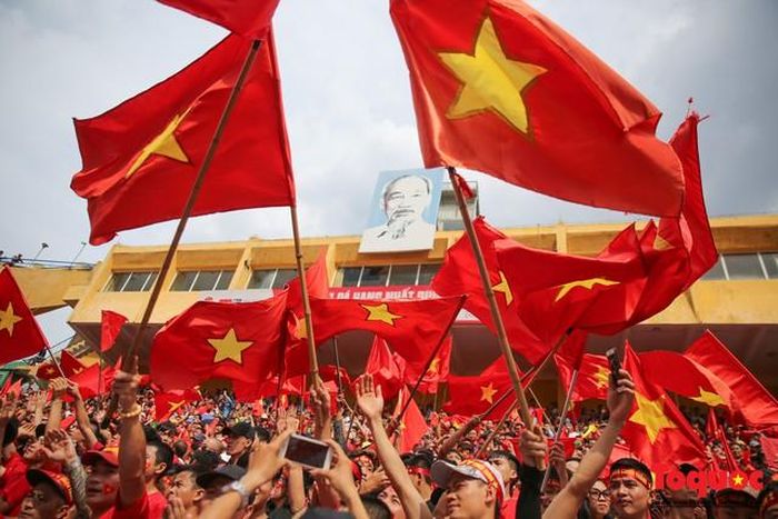 Hằng năm, nhân dân Việt Nam tổ chức mừng ngày thống nhất non sông là thông điệp trước hết cho người Việt Nam dù ở trong nước hay ở ngoài nước hiểu giá trị của sự thống nhất đất nước