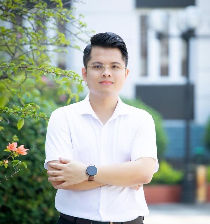  Phạm Đình Huy, nhân viên ngân hàng. 