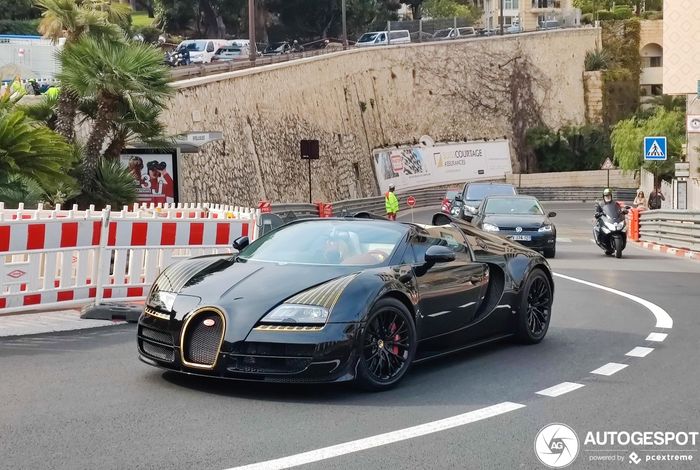  Chiếc thứ 5 trong bộ sưu tập này là Black Bess, vốn được lấy cảm hứng từ mẫu Bugatti Type 18 "Black Bess", là một trong những mẫu siêu xe đầu tiên có thể sử dụng hợp pháp trên đường phố. 