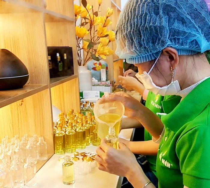  Thương hiệu Dầu tràm Huế đã được khẳng định và tiếp tục xây dựng thành sản phẩm chủ lực quốc gia