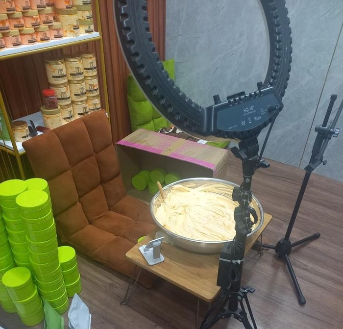 Cơ sở này có hành vi sản xuất, kinh doanh hàng hóa là mỹ phẩm không rõ nguồn gốc xuất xứ. (Ảnh: QLTT tỉnh Tây Ninh)