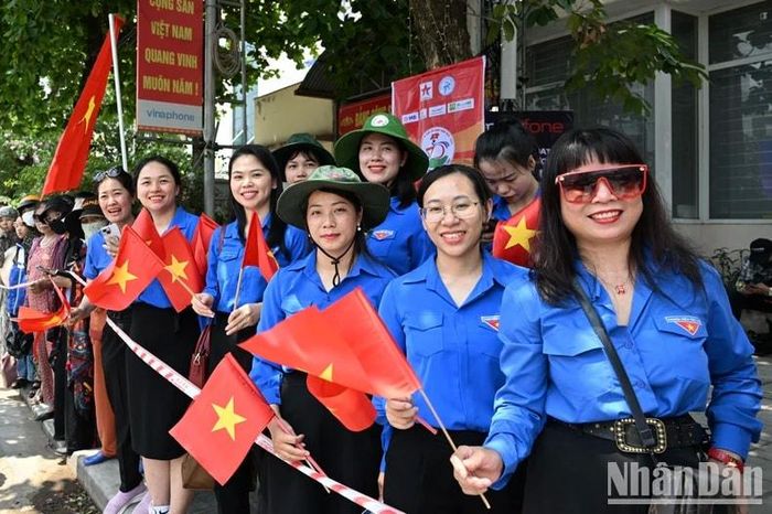  Niềm vui của các khán giả. 