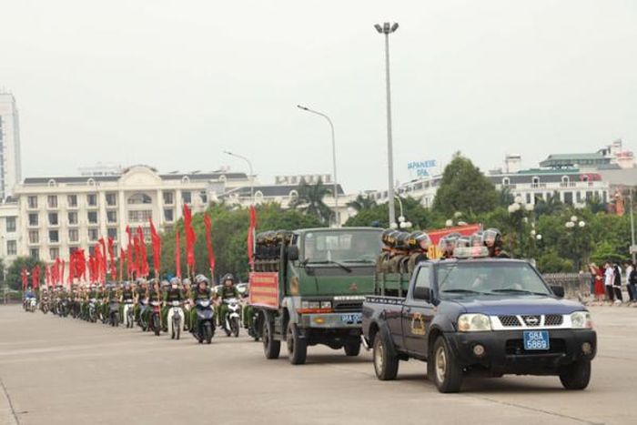 Cảnh sát Cơ động ra quân tấn công trấn áp tội phạm bảo đảm an ninh, trật tự các ngày lễ, Tết.