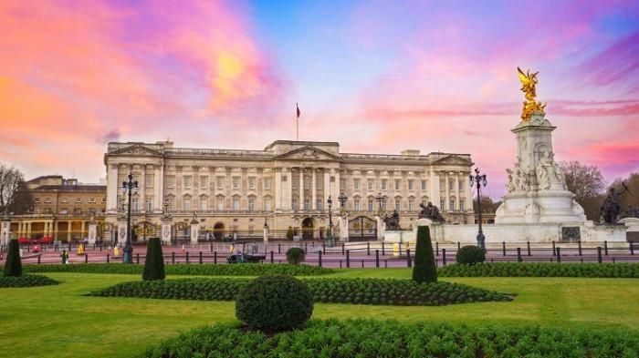 Bên trong cung điện Buckingham có một số đường hầm bí mật phức tạp. Những nơi này không mở cửa đón khách tham quan.