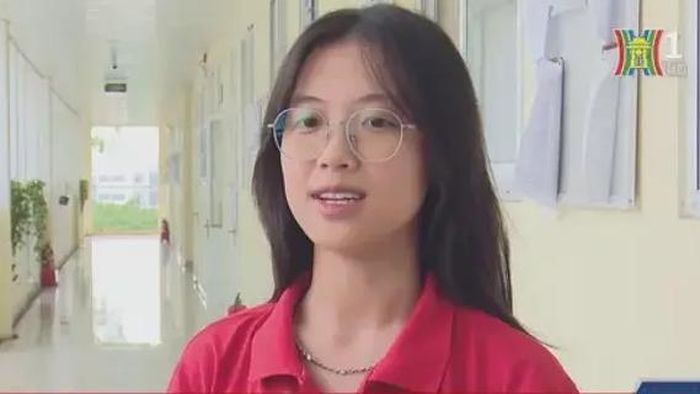 Em Phạm Thùy Trang, lớp 12A11 Trường THPT Cao Bá Quát, huyện Gia Lâm chia sẻ bản thân cũng có nhiều mối lo trước kỳ thi lớn.