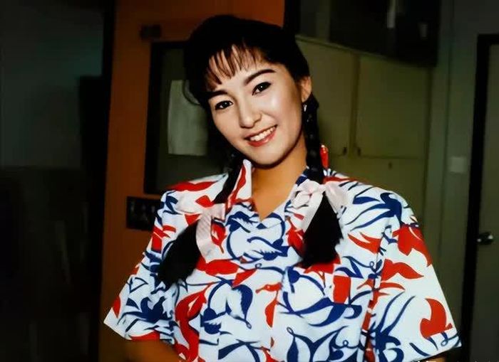 Tuyết Lê thời trẻ