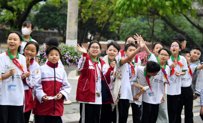 Các anh cố lên. 