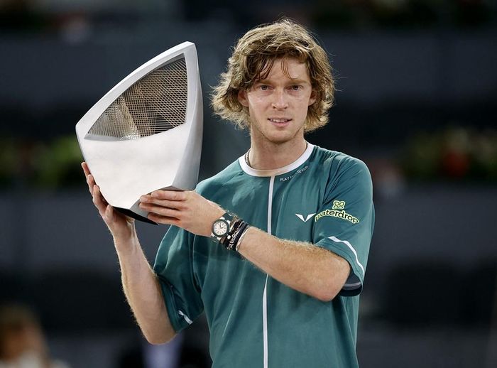 Andrey Rublev lên ngôi vô địch Madrid Open xứng đáng
