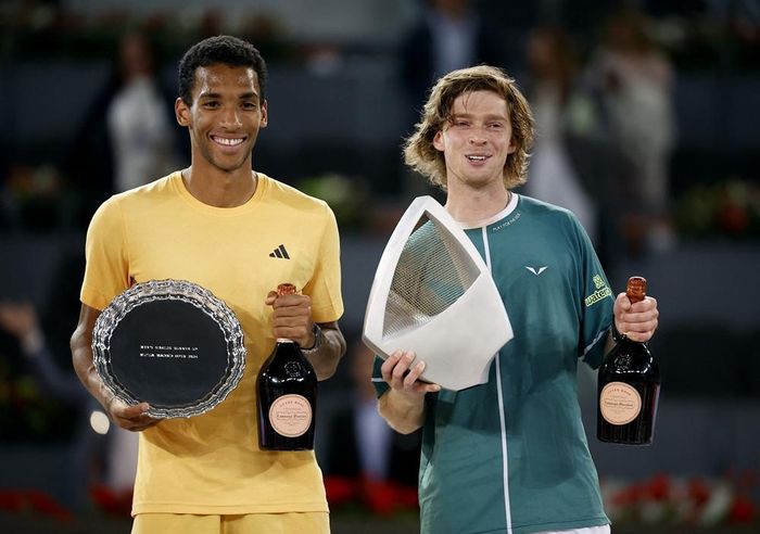 Dù không thể lên ngôi nhưng vị trí á quân cũng là thành công đối với Felix Auger Aliassime
