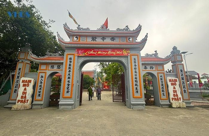 Chùa Hương Nghiêm (xã Thiệu Trung, Thiệu Hóa) được xây dựng từ thời nhà Lý.