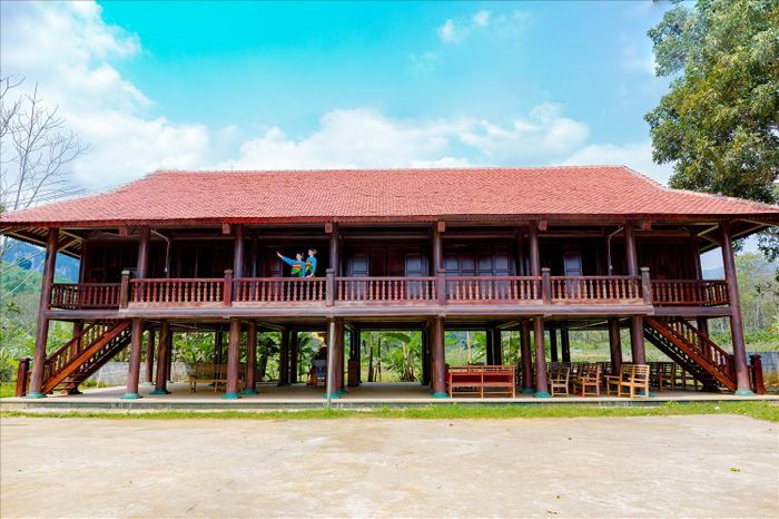 Nhà Văn hóa cộng đồng thôn Lập Thắng được nhà nước đầu tư, xây dựng và đưa vào sử dụng.