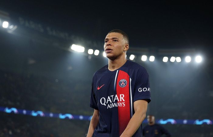  PSG thua 6 trong 7 trận bán kết Champions League (83%), tỷ lệ cao nhất so với bất kỳ đội nào bóng nào từng chơi 5 trận trở lên. Khả năng tận dụng cơ hội kém của Mbappe và đồng đội là nguyên nhân khiến PSG bị loại. Họ tung ra tới 30 cú sút, nhưng chỉ 5 lần đưa bóng đi trúng đích và không có bàn thắng. 