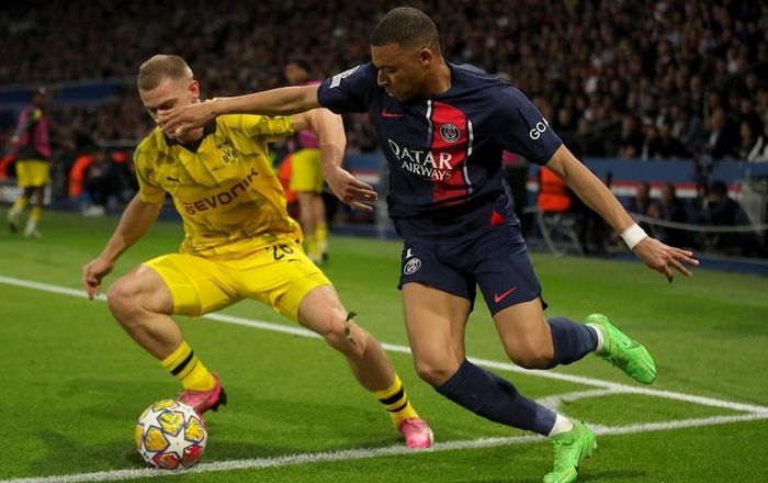  "Mbappe hoàn toàn mờ nhạt", Goal viết. "Giấc mơ Champions League của Mbappe một lần nữa bị dập tắt", Fox Sports chạy dòng tít sau trận. 