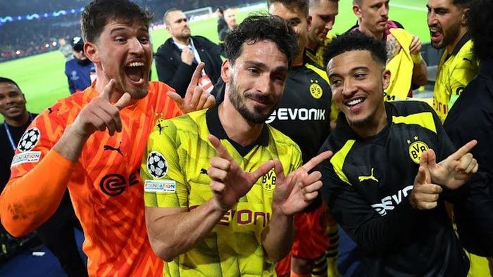  Ngược lại, Dortmund xứng đáng với tấm vé vào chung kết. Bị đánh giá thấp, song đại diện Bundesliga chơi rất hay trong cả hai lượt trận. Họ phòng ngự chặt chẽ và chắt chiu thời cơ để ghi bàn, qua đó đả bại một trong những ứng cử viên vô địch của giải đấu. 