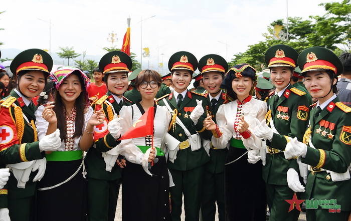 Nụ cười rạng rỡ Điện Biên hôm nay.
