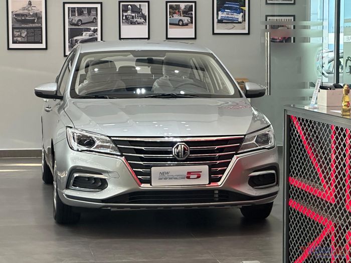 New MG5 đang được hỗ trợ chi phí lăn bánh. Ảnh: Chí Tâm