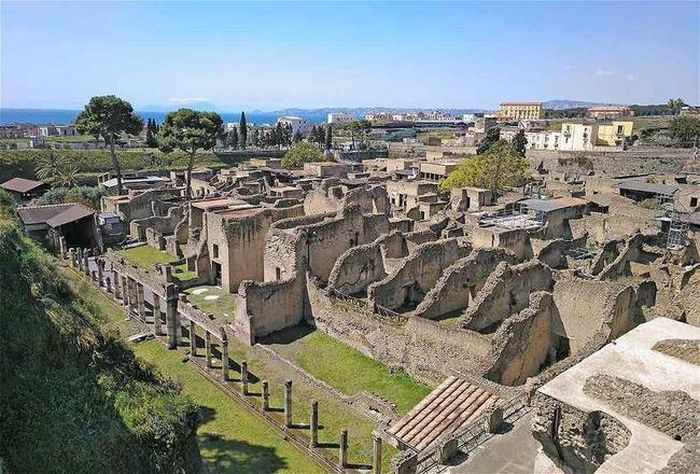 Herculaneum, nơi khai quật cuộn giấy