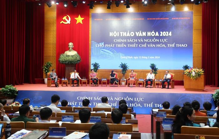 Các đại biểu, chuyên gia, nhà khoa học tham gia thảo luận tại Hội thảo.