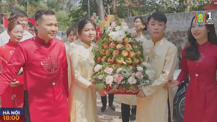 Một đám cưới văn minh là lễ vừa đủ, có sự chia sẻ, chúc mừng cho nhau, hướng đến sự bền vững trong tình yêu, cuộc sống hôn nhân chứ không phải chạy theo vàng, tiền.