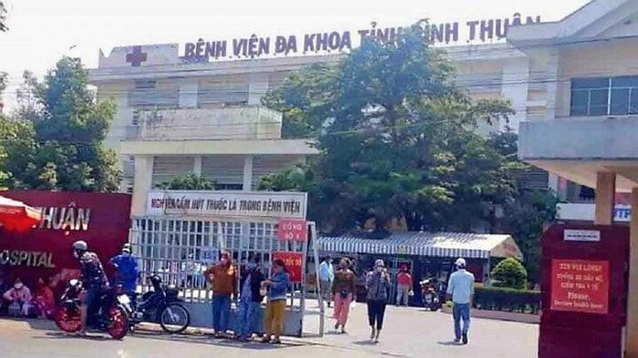 Bệnh viện Đa khoa Bình Thuận, nơi tiếp nhận cấp cứu 20 khách trong đoàn du lịch nhập viện nghi ngộ độc.