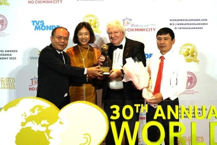 Vườn Quốc gia Cúc Phương được World Travel Awards (Giải thưởng du lịch Thế giới) bình chọn là "Vườn Quốc gia hàng đầu Châu Á".