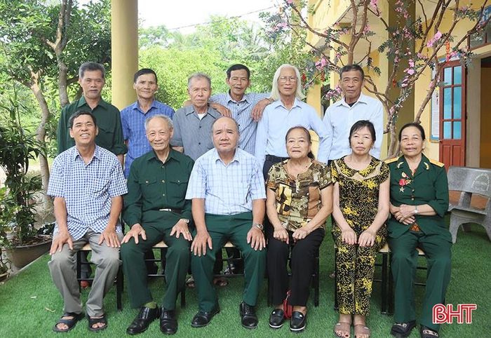  Các nạn nhân chất độc da cam/dioxin huyện Thạch Hà phấn khởi sau khi hoàn thành đợt xông hơi, thải độc. 
