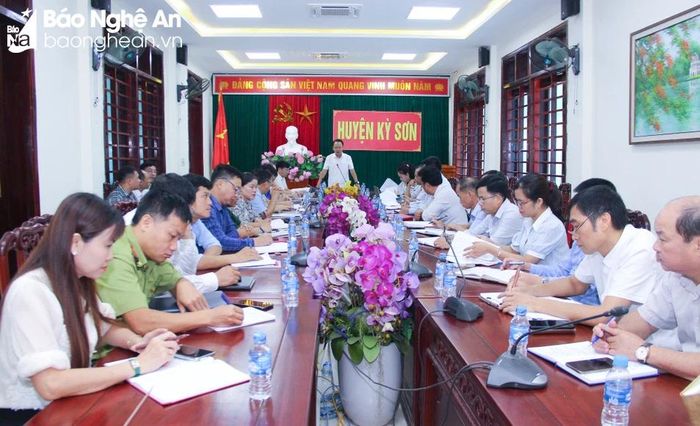  Quang cảnh cuộc làm việc. Ảnh: Mai Hoa 