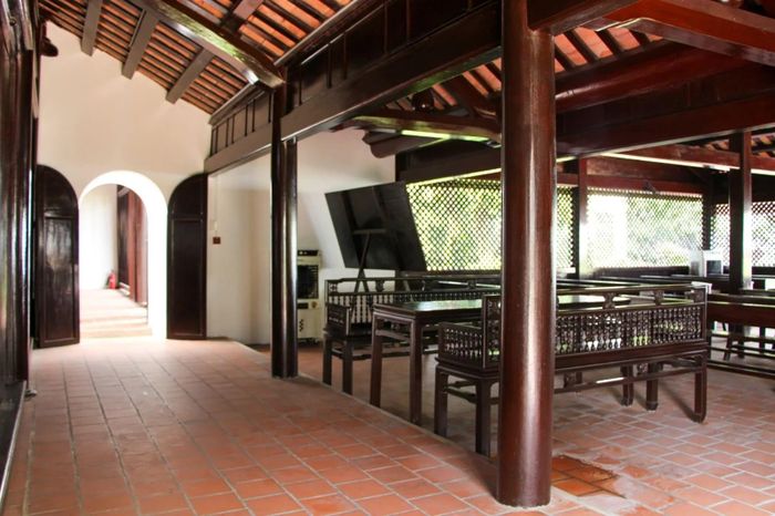  Trường Dục Thanh, nơi thầy giáo Nguyễn Tất Thành (Tên gọi của Bác Hồ lúc 20 tuổi) dạy học năm 1910. Ảnh: BTHCM 