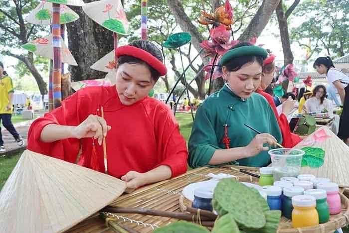 Có khoảng 30 hoạt động đặc sắc diễn ra tại lễ hội hoa sen