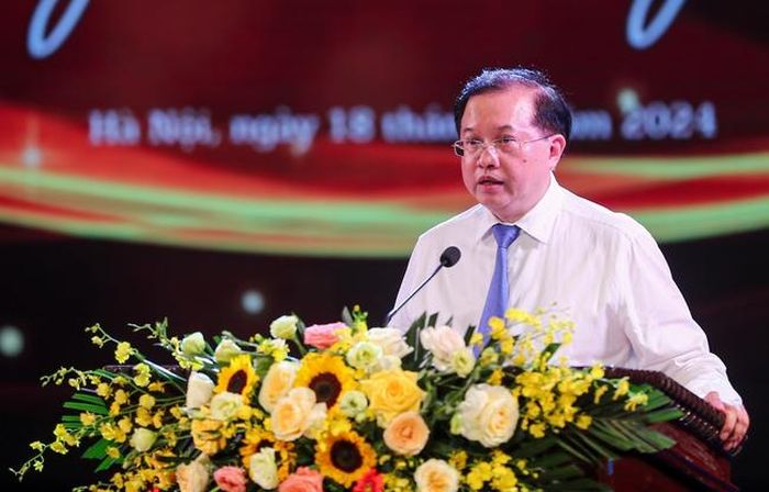 Thứ trưởng Bộ VH,TT&DLTạ Quang Đông phát biểu tại Lễ phát động
