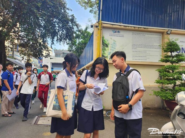 Kỳ thi này được tổ chức sớm hơn khoảng 2 tuần so với kỳ thi chung của học sinh lớp 10.