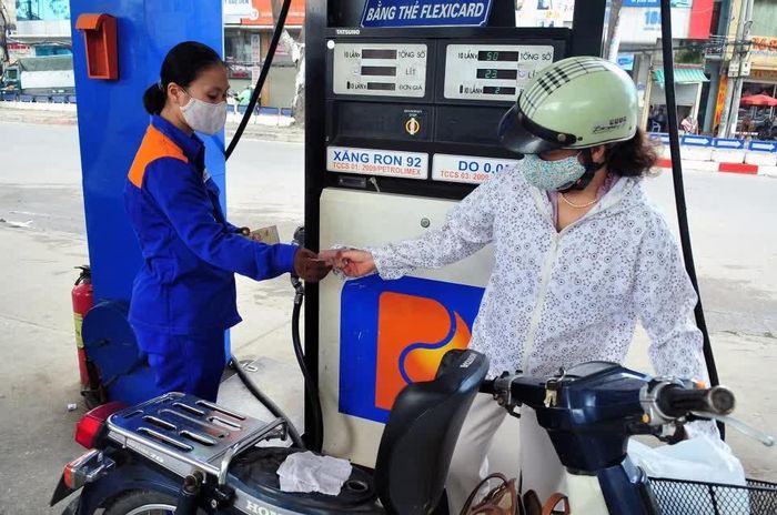 Tổng cục Thuế cho biết thời gian qua đã phát sinh một số vụ án mua bán hóa đơn lớn đòi hỏi phải có giải pháp quản lý người nộp thuế. Ảnh: Việt Linh.