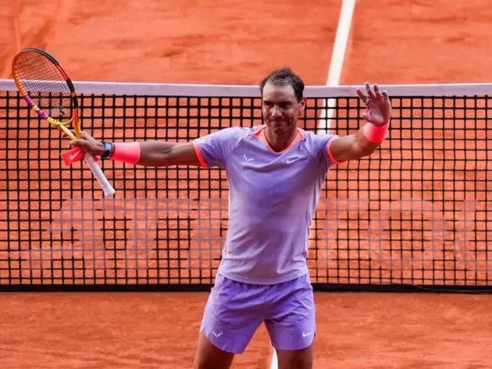 "Vua đất nện" Rafael Nadal bỏ ngỏ khả năng tái xuất mùa sau