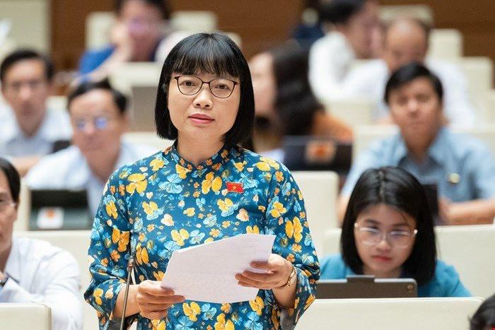 Đại biểu Nguyễn Thị Việt Nga (Đoàn Hải Dương). Ảnh: quochoi.vn