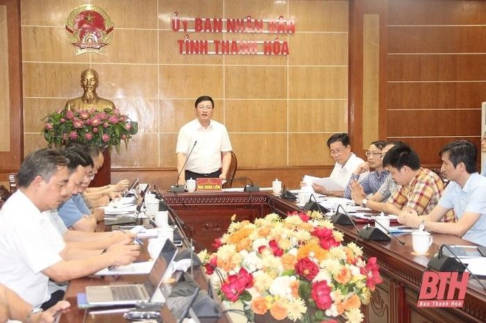 Phó Chủ tịch UBND tỉnh Mai Xuân Liêm chủ trì họp giao ban GPMB đường dây 500 kV mạch 3.