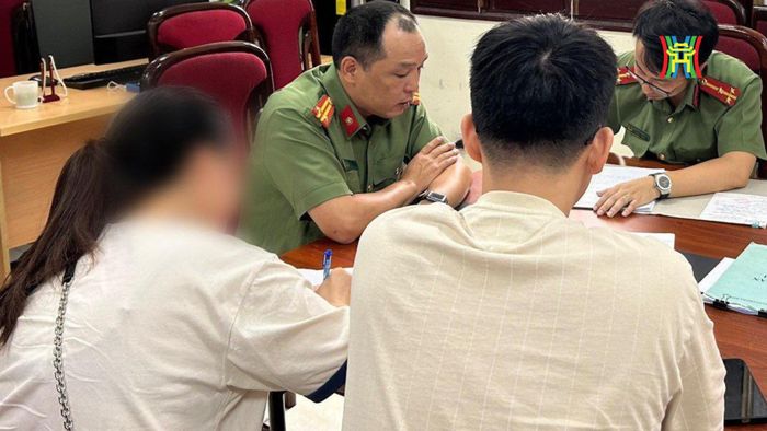 Hai trường hợp bị triệu tập lên cơ quan công an làm việc.