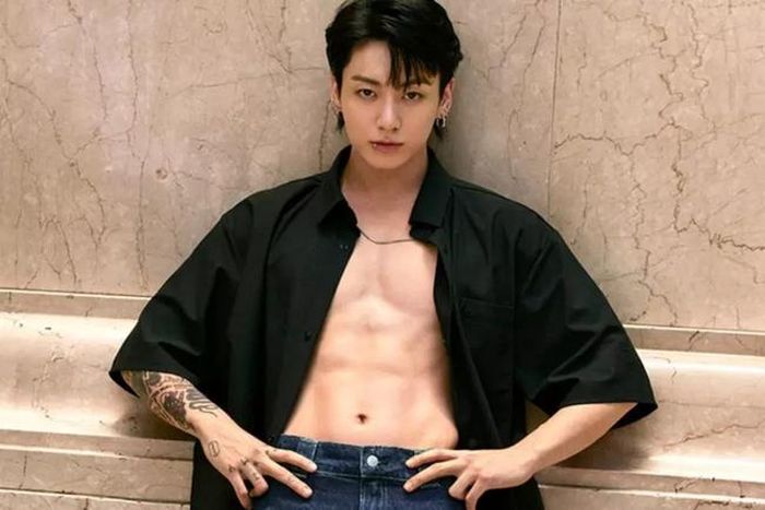 Jungkook (BTS) sinh năm 1997 tại Busan, Hàn Quốc