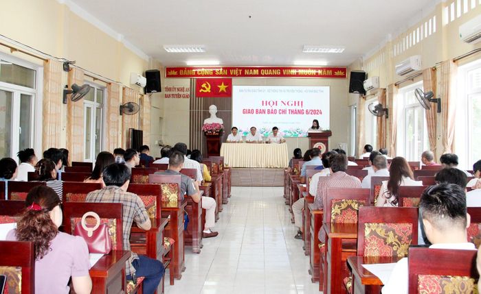 Toàn cảnh hội nghị. Ảnh: Huyền Trang